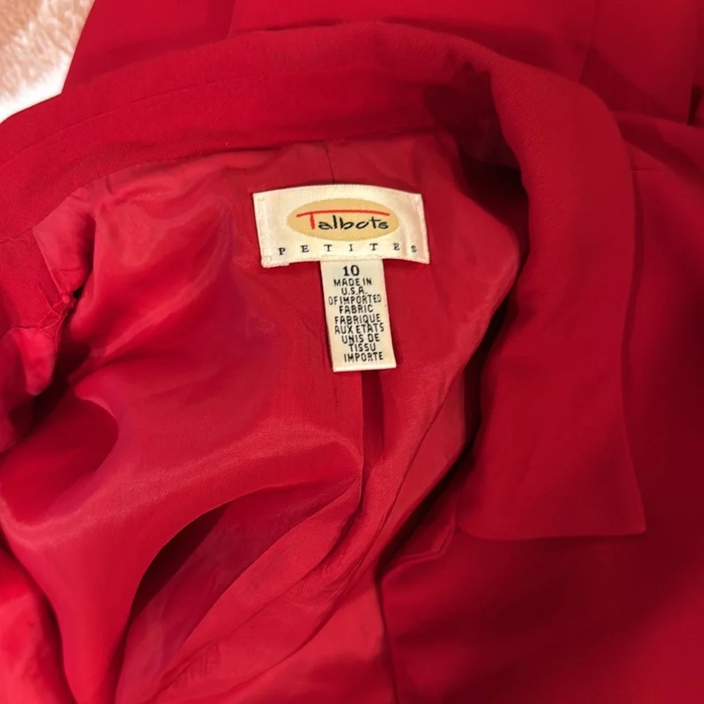 Elegant Red Women's Long Lined Rhinestone Front Buttoned Jacket - Picture 7 of 10